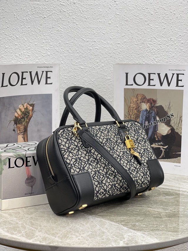 Loewe專櫃2022新款全皮純色手提肩背斜挎女包 羅意威大號Amazono手提包 10523 lyw1021